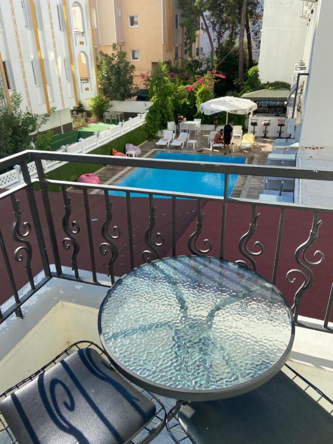 Derin Suit Otel Анталия Екстериор снимка