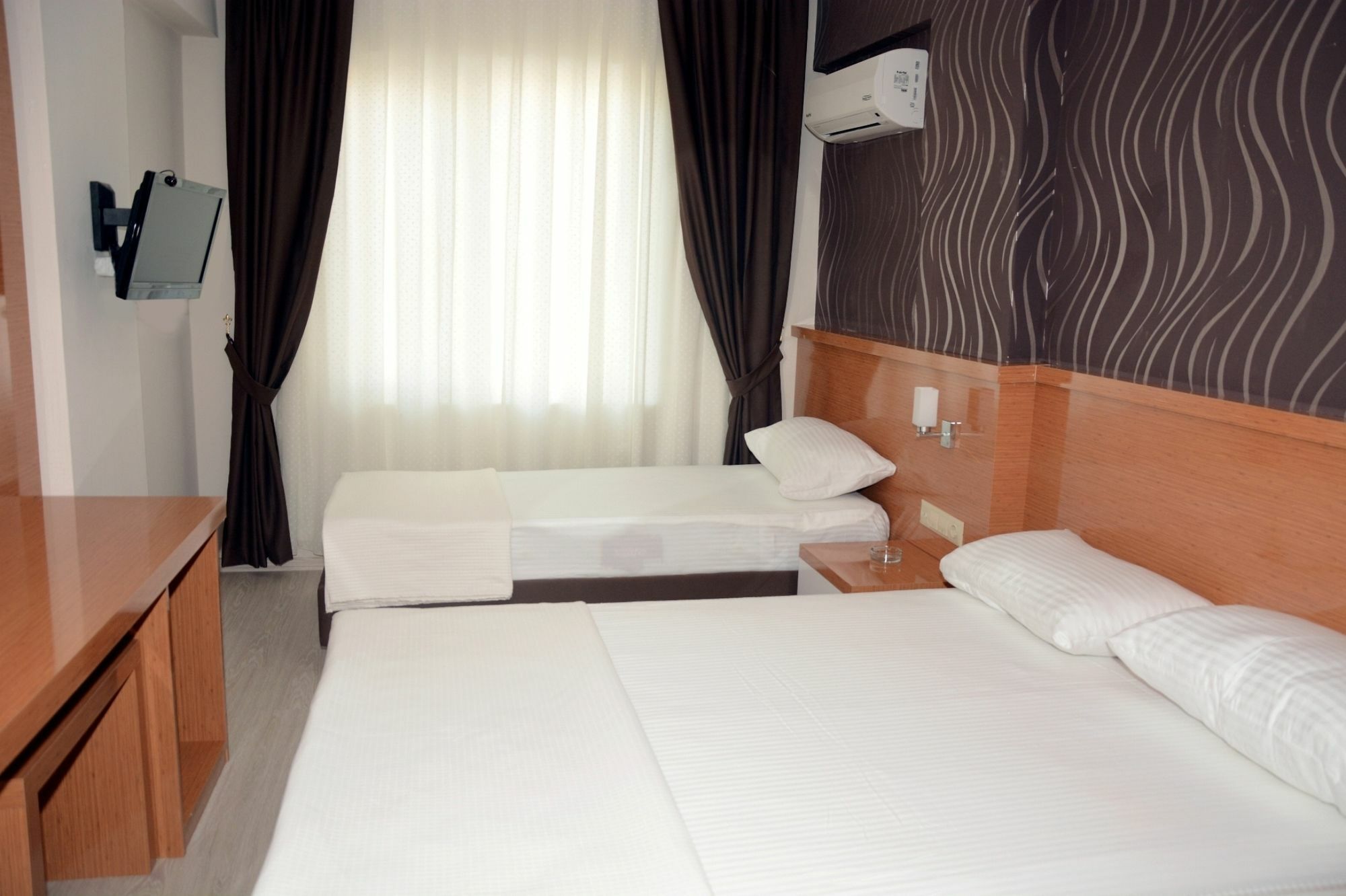 Derin Suit Otel Анталия Екстериор снимка