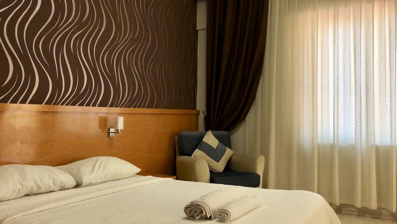 Derin Suit Otel Анталия Екстериор снимка
